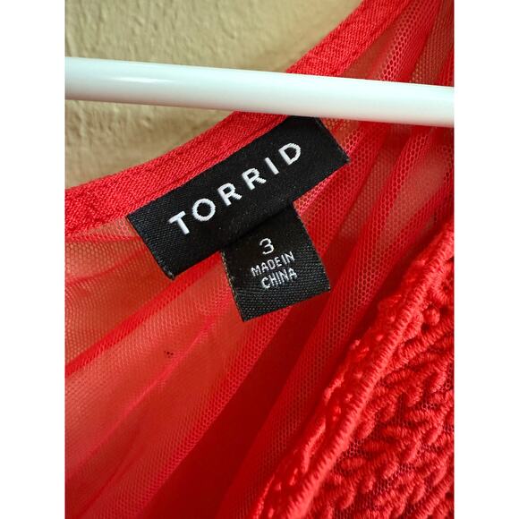 Torrid Top Size 3 - Picture 2 of 4